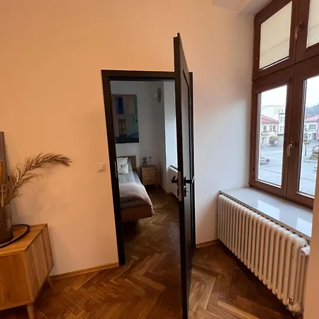 Rynek 18 Apartment *